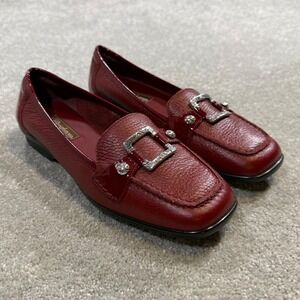 Brighton Campus Red Leather‎ Loafers Silver Buckle Italy Made Womens 8M Pebbled